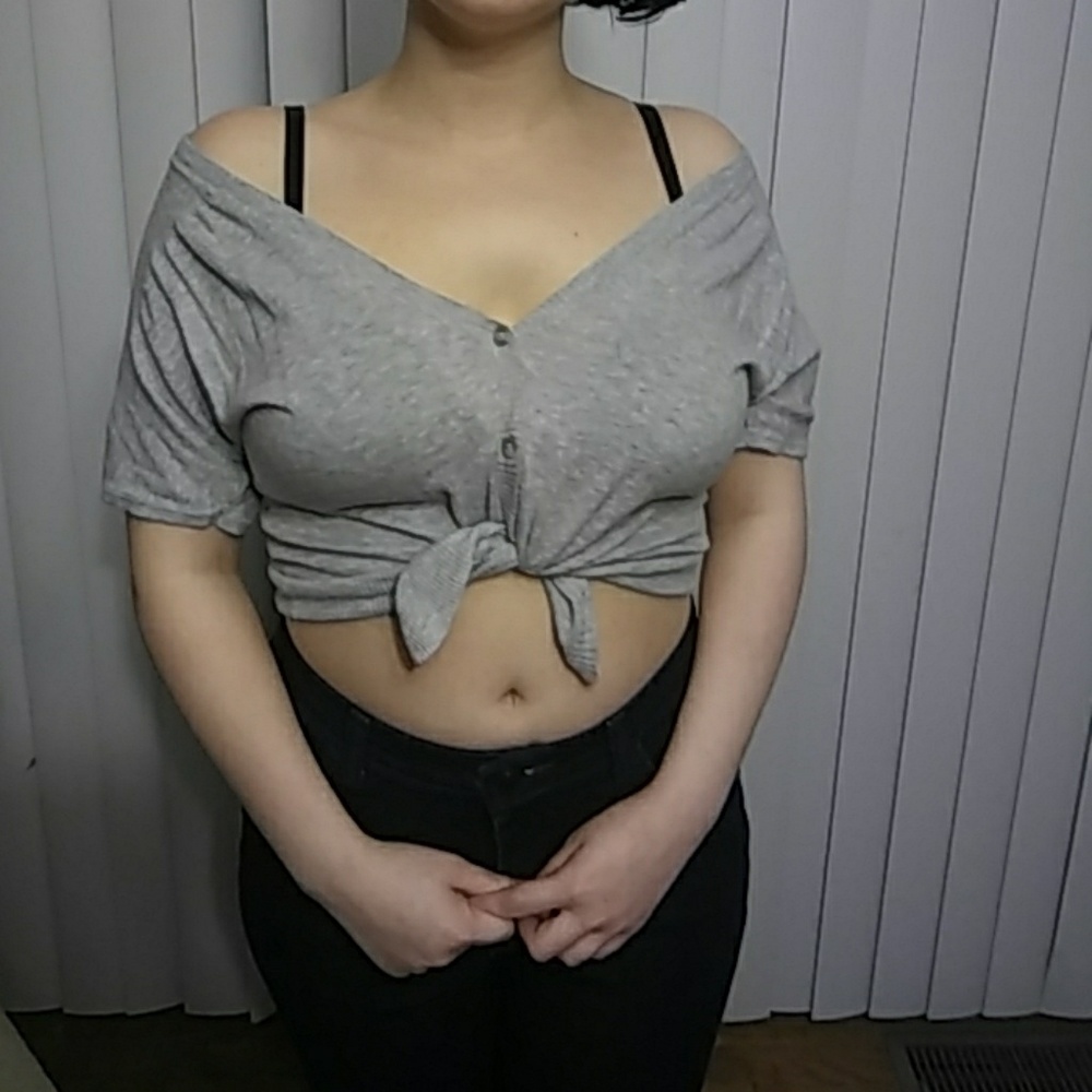 American Eagle Cropped Cardigan